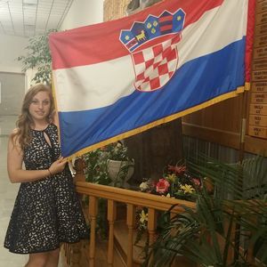 Meet your Posher, Vanessa